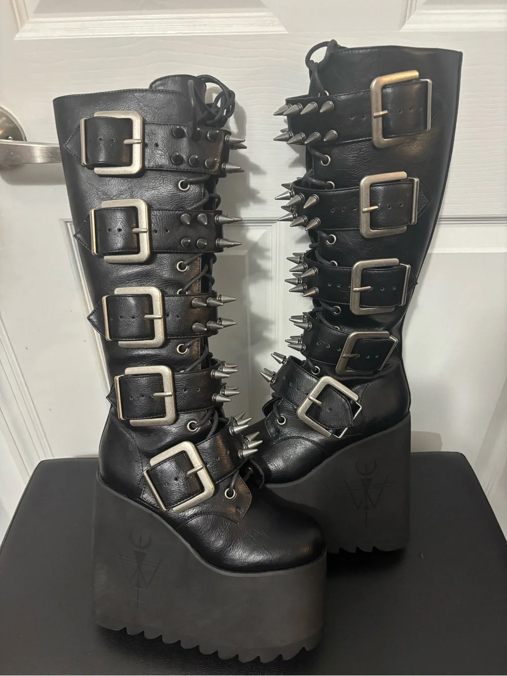 NWOB Dolls Kill / Widow Appetite For Destruction Platform Boots